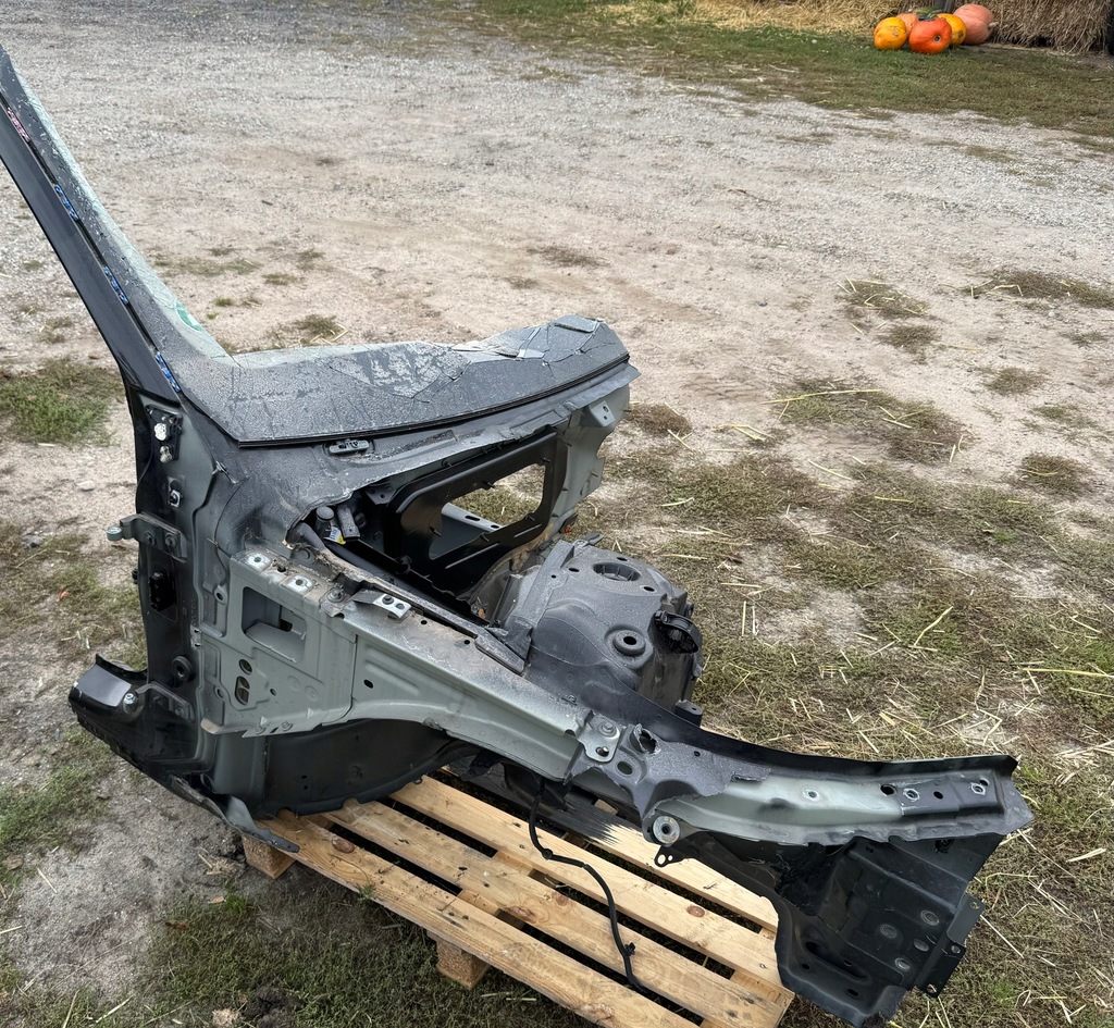 фото №1, Volvo s60 iii v60 четверть лонжерон правая