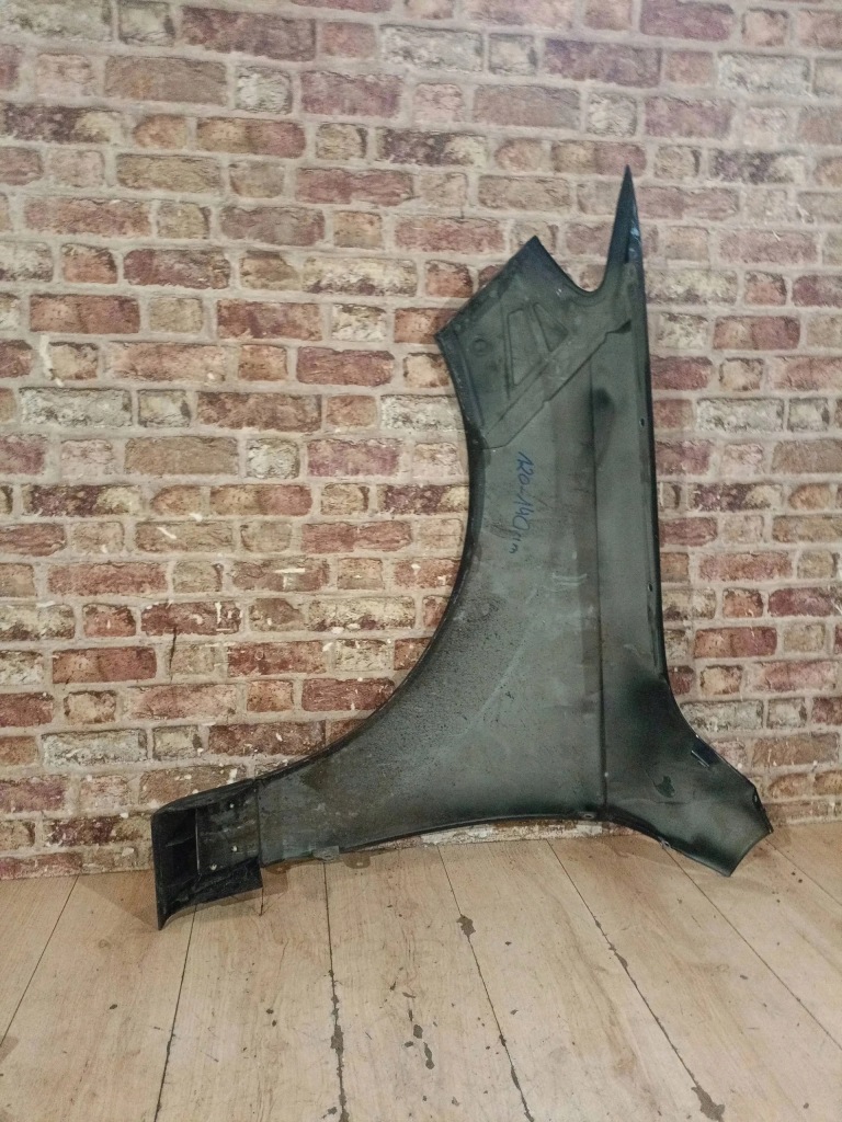 Крыло  перед правый  audi q7 4l рестайлинг  2010/2015 год код лакокрасочного покрытия: lz9y Киев