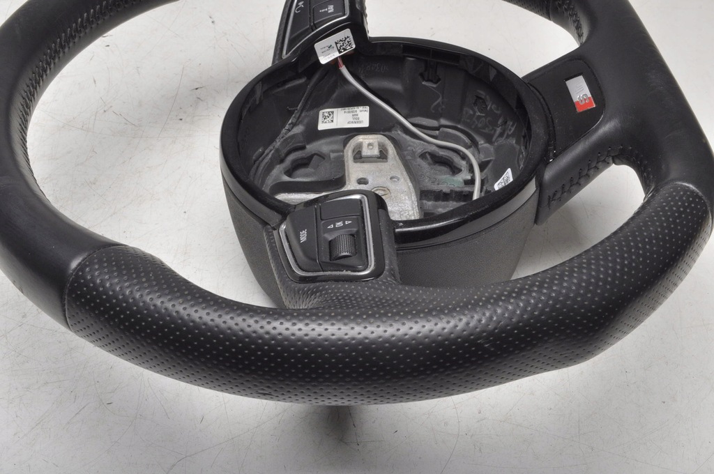 фото №11, Audi a5 воздуховод кожаный multi sline лепестки переключения 8k0419091cp