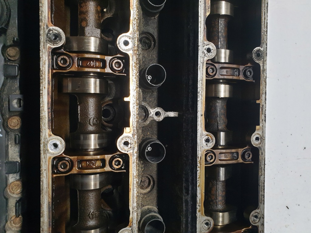 Купити Головка двигуна 2.0 136 km citroen c8 9688680610