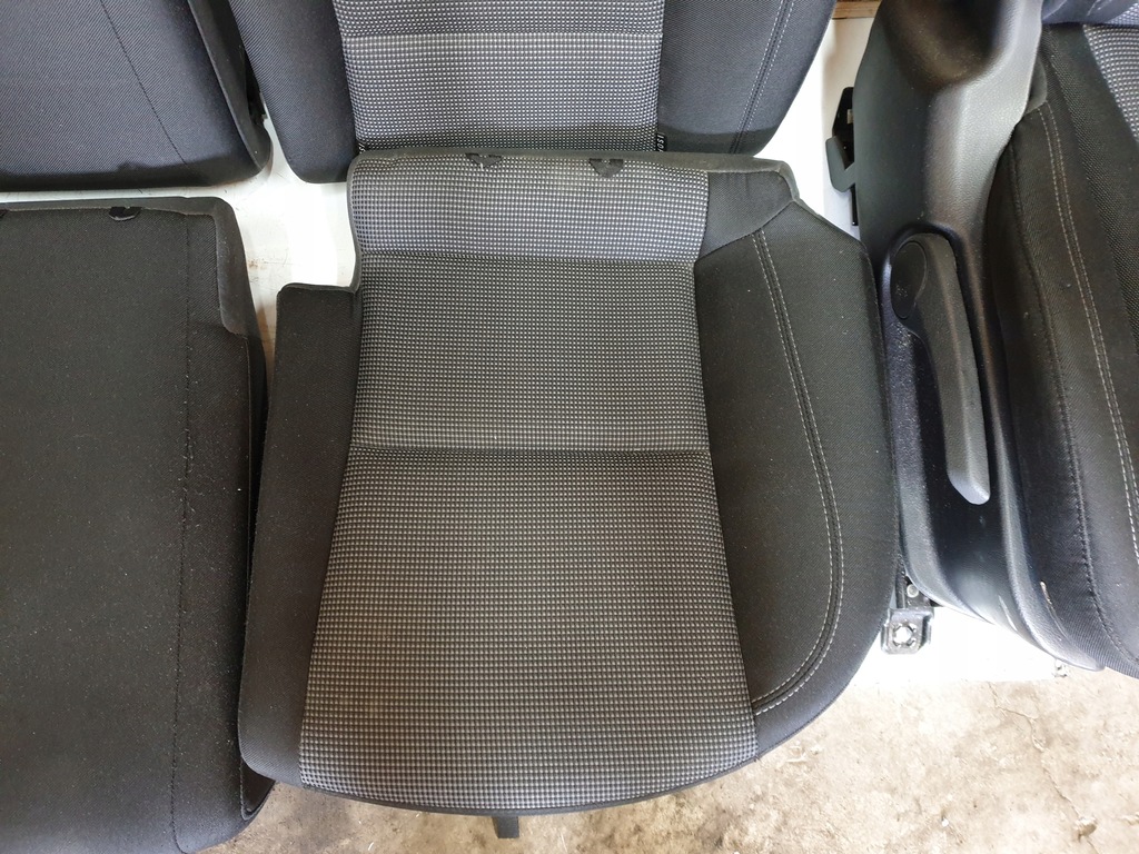 фото №6, Hyundai i30 2 12- hb сиденья заднее сиденье