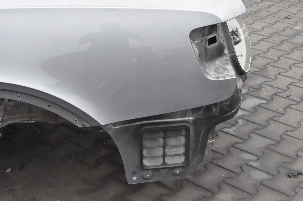 фото №3, Bentley bentayga чверть крила лівий задня задній