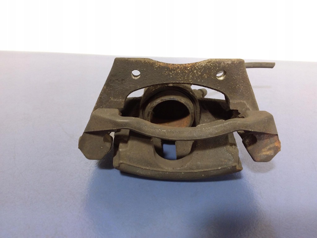 фото №3, Mondeo mk3 iii 2.0tdi суппорт перед правый скоба