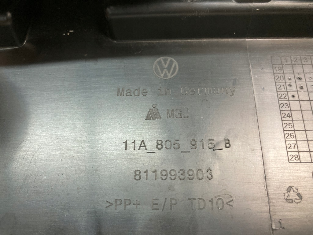 фото №9, Спойлер бампера передний vw id.4 id4 11a