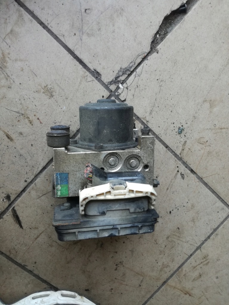 фото №3, Mazda 6 gg 03- 2006 rok насос abs asc-ecu-56-2wd2