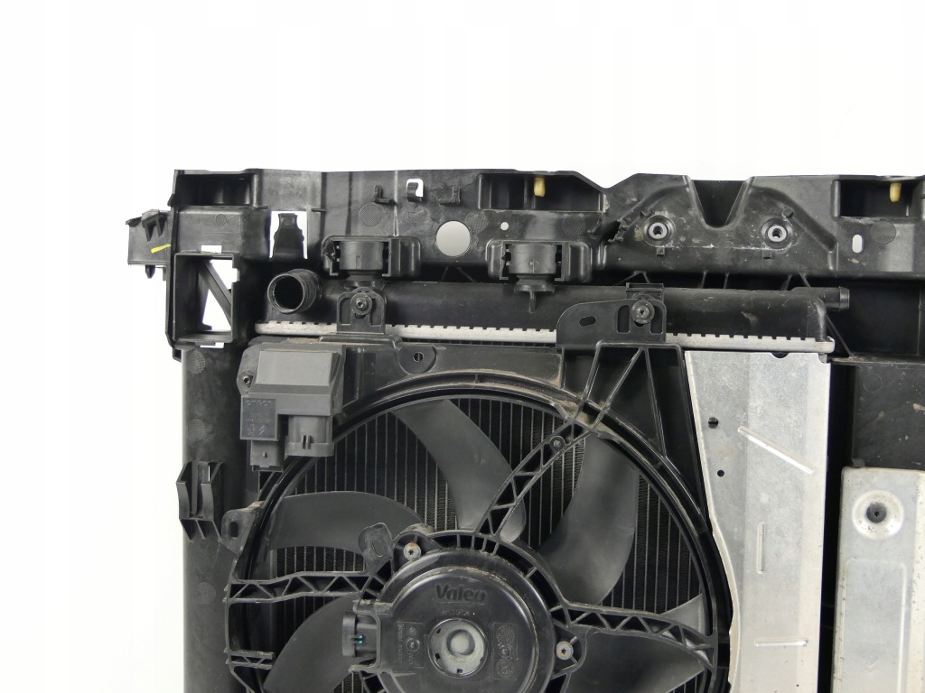 Ремень передний радиатор воды кондиционера peugeot 208 12-15r. 1.2 vti hmz с Разборки