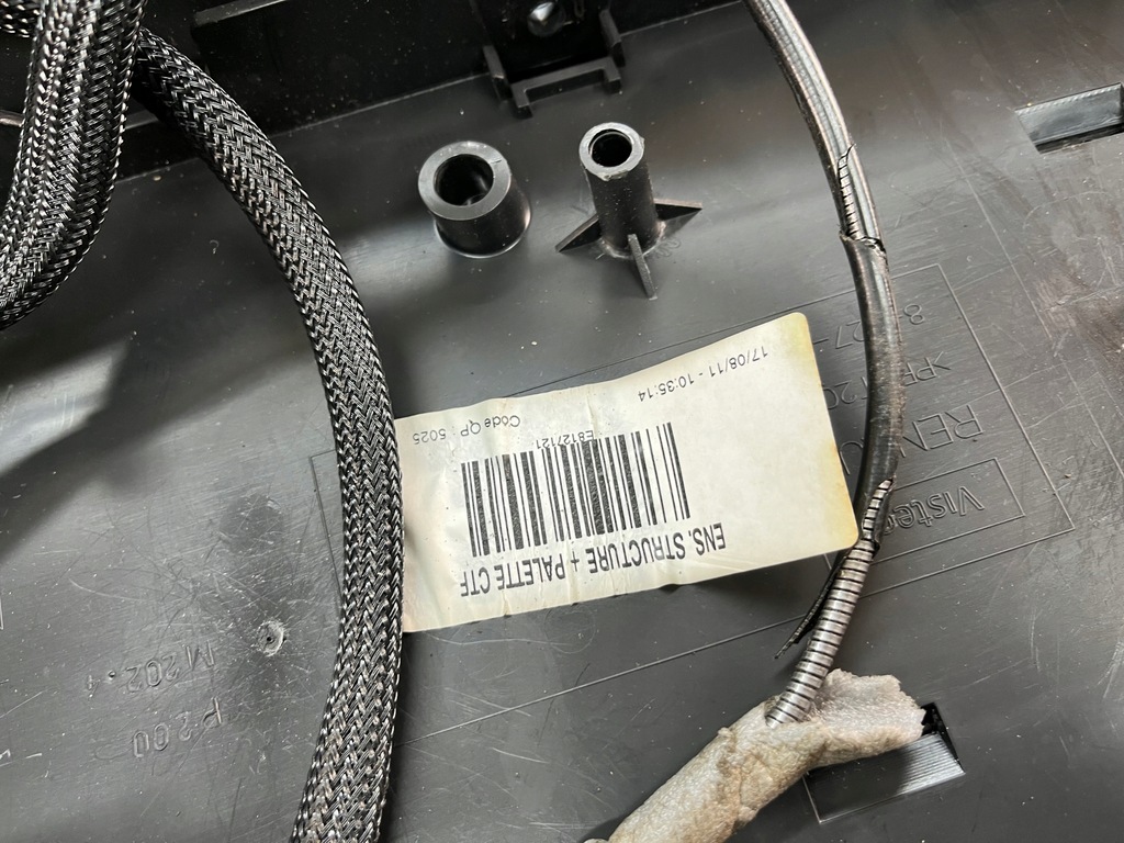 фото №13, Renault scenic iii подлокотник 8-127-320