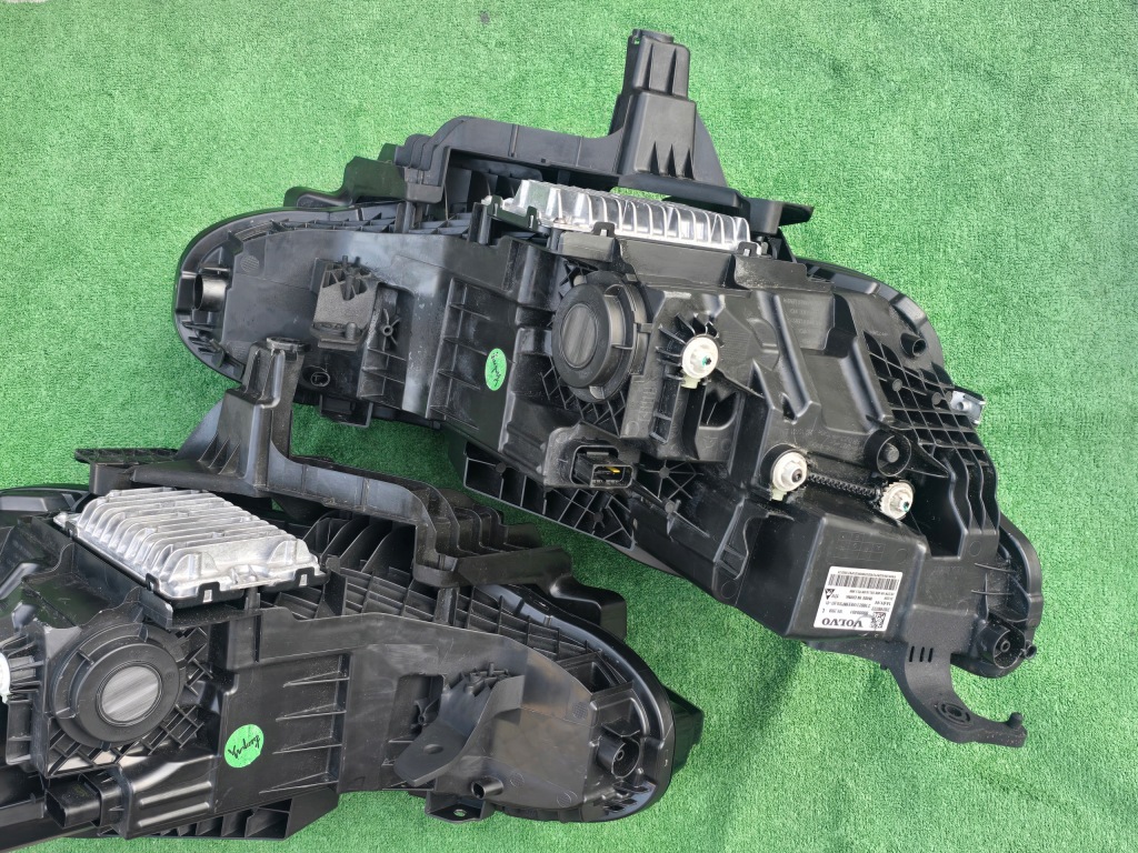фото №6, Volvo ex30 full led лампи передні kpl