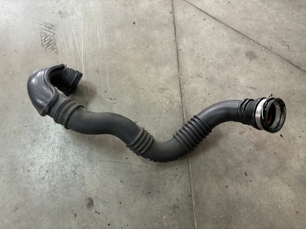 Купити Труба шланг інтеркулер opel astra iv j 1.7 cdti 132265281