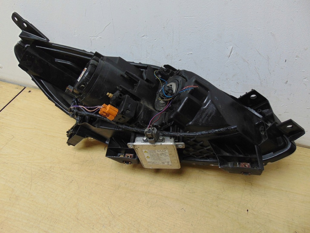 фото №11, Лампа левая перед ксенон mazda 5 ii cw 2010-