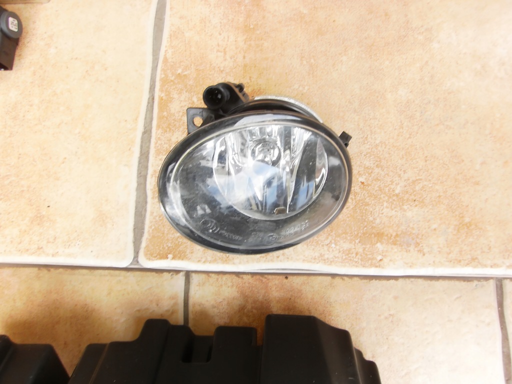 фото №1, Vw amarok 2010 - 20 лампа противотуманная p