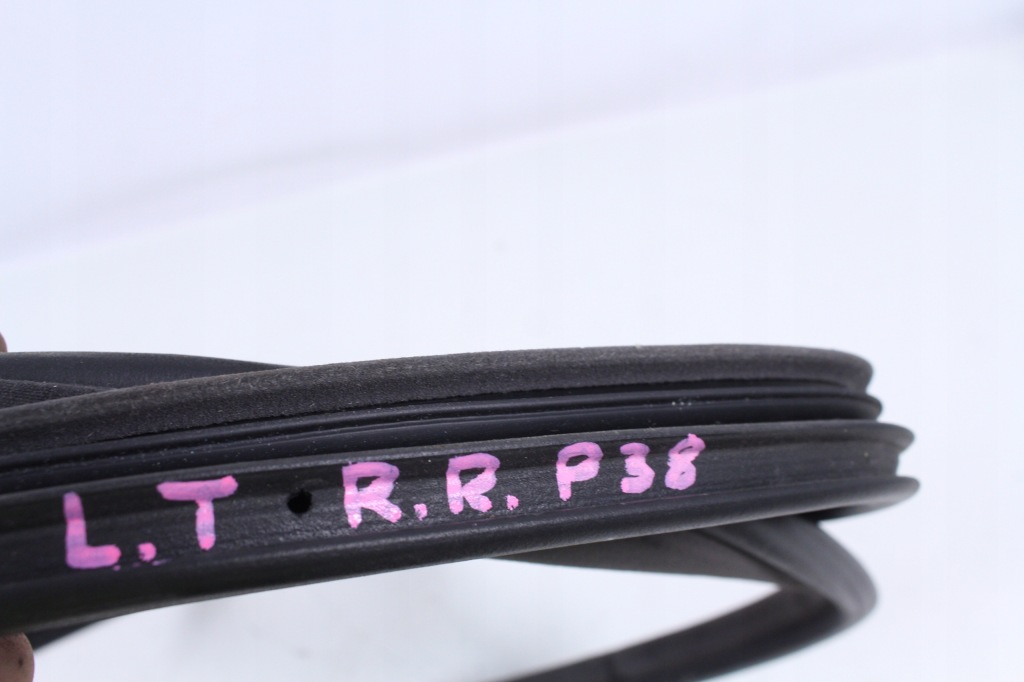 фото №4, Прокладка двері задня range rover p38a 2001r,