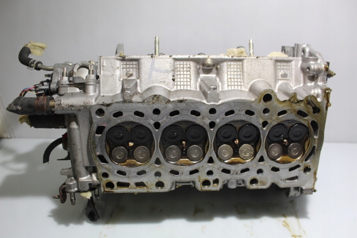 фото №3, Головка двигателя toyota auris i 1.3