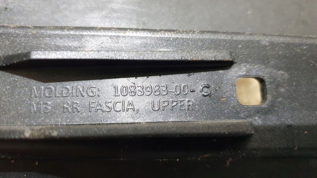 Бампер задний задняя tesla 3 17- 1083983-00-g Цена