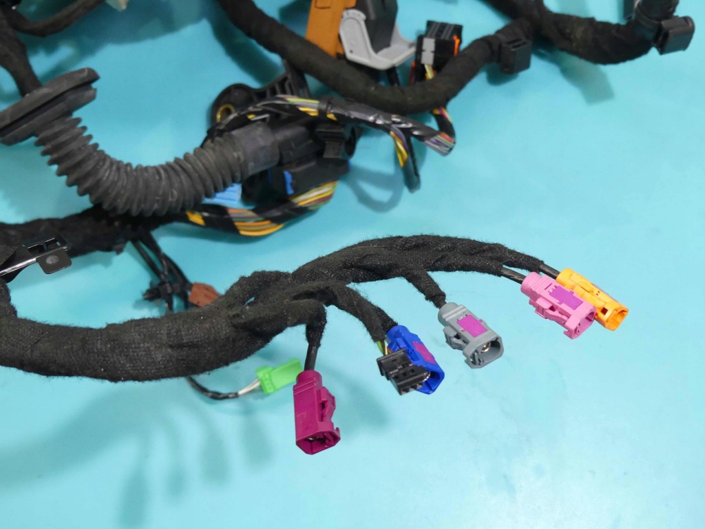 фото №4, Электропроводка салона жгут volvo s90 ii usa long