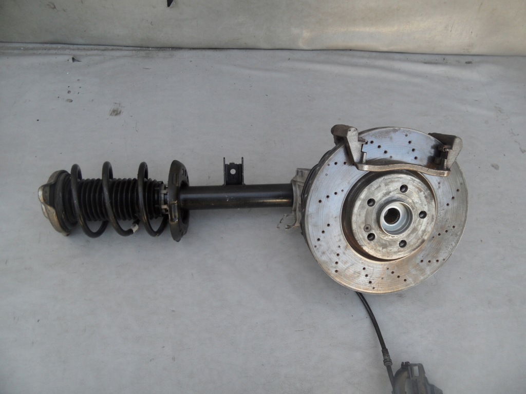 Купити Mcperson амортизаторна стійка поворотний кулак правий перед mercedes gla glb x247 247