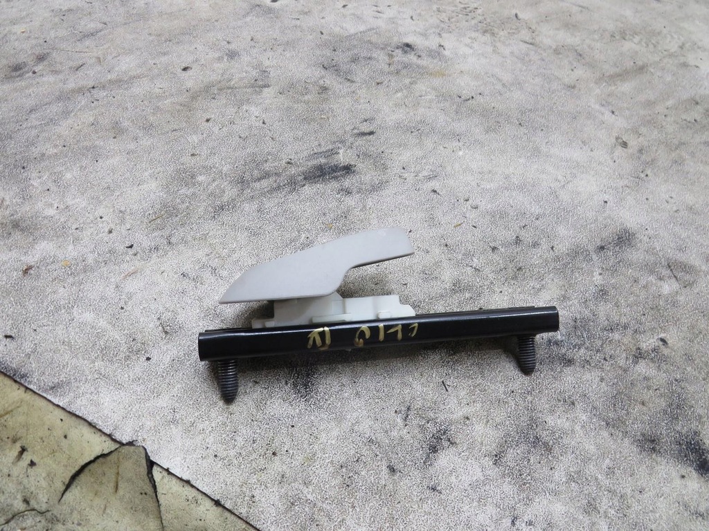 фото №1, Регулювання висоти поперечина clio iv 878248632r