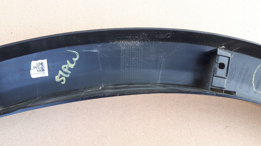 фото №9, Ford ranger wildtrak ліва молдинг крила задня 2022r