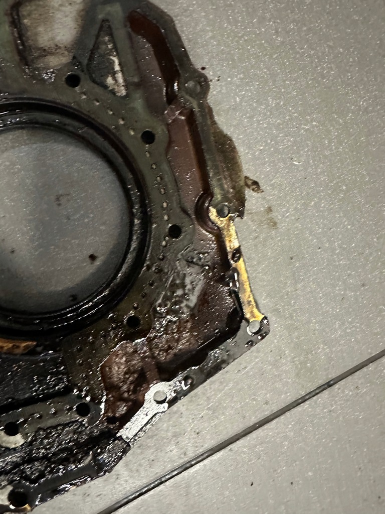 фото №8, Корпус ущільнювач вала audi a8 d2 2.8 amx 078103173e