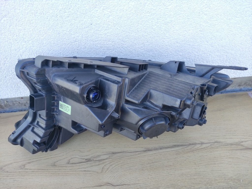 Kia sorento iv 21- лампа правая передняя перед full led Недорого