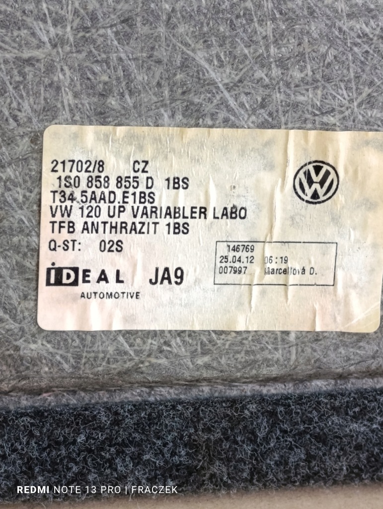 фото №9, Volkswagen up 2012 5d підлога плита багажника