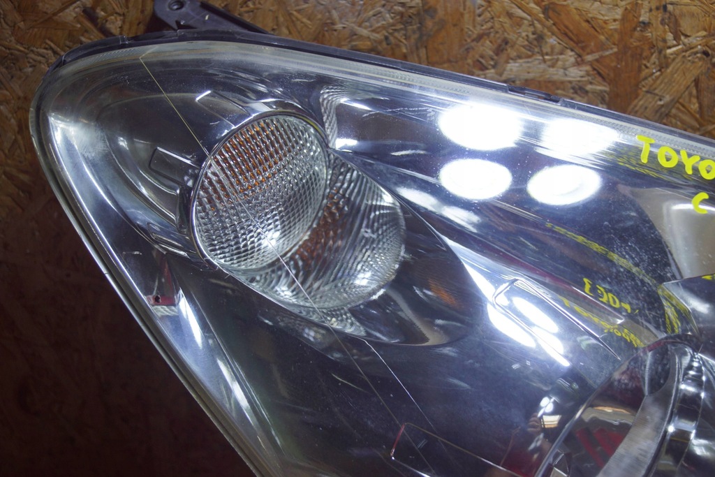 фото №10, Toyota corolla verso ii лампа правий перед c2047