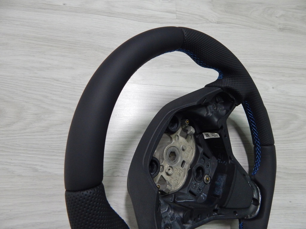 фото №7, Ford fiesta mk7 b-max - воздуховод nowa кожа sport niebieska nić