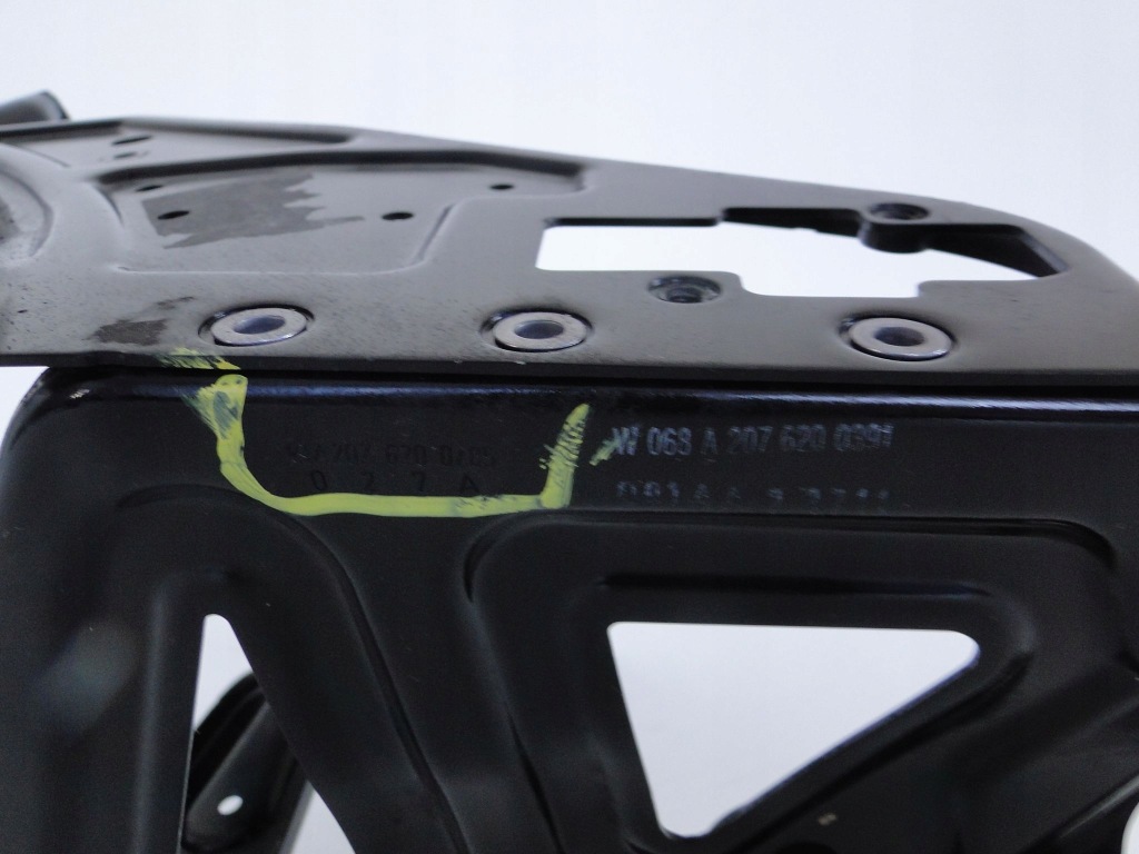 Mercedes e 207 w207 кронштейн лампы панель фары левый Киев