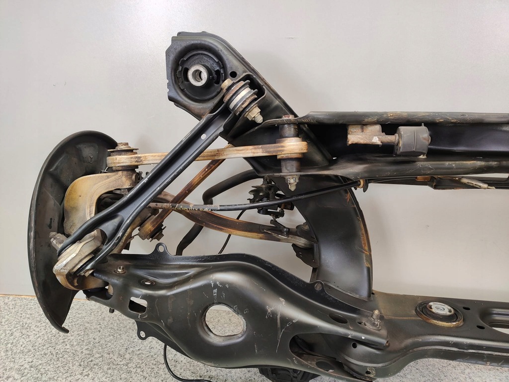 фото №10, Mercedes c klasa w204 підвіска задні повний підрамник оригінальні idealne