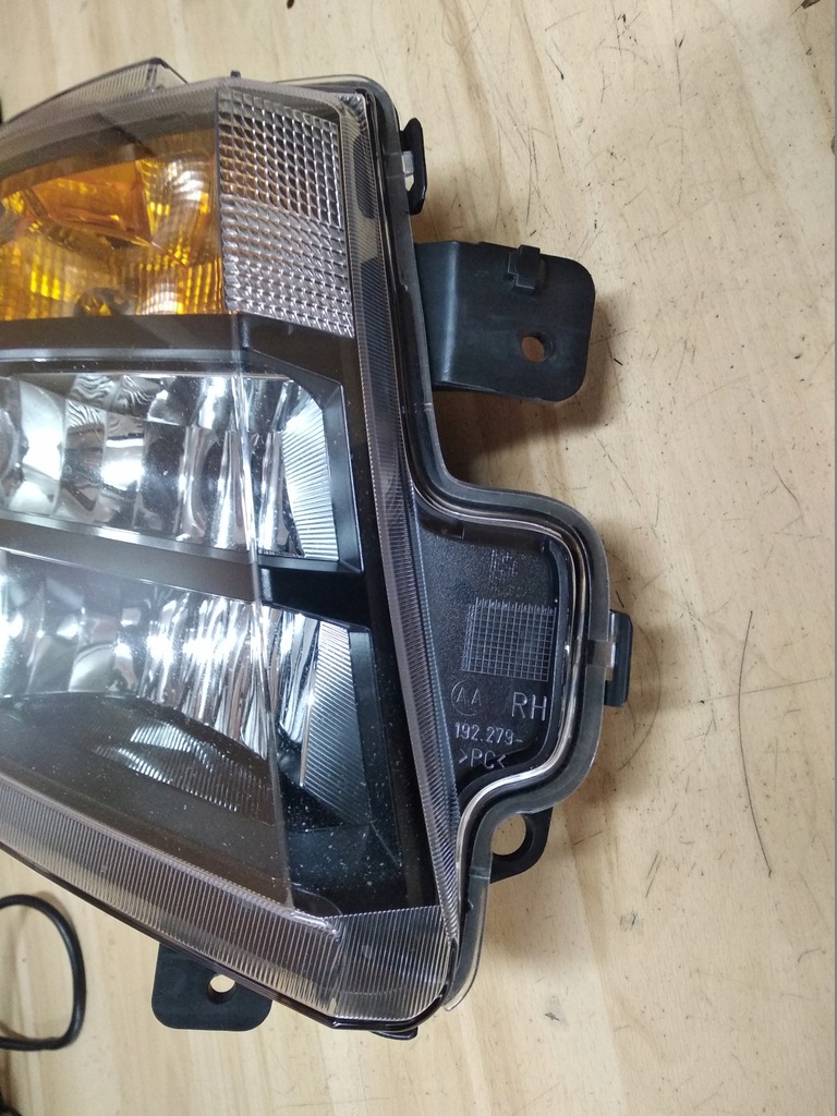 фото №5, Vw scirocco iii 1k8 лампа поворотник правая hella 192.279-16 eur.