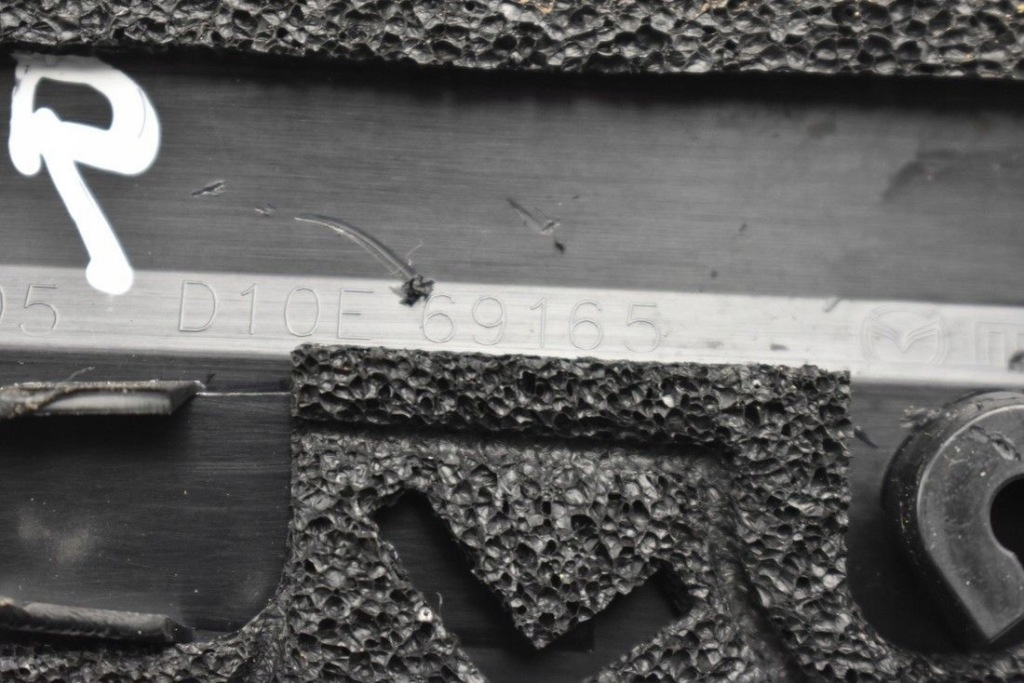 фото №4, Заглушка треугольник зеркало левый mazda cx3