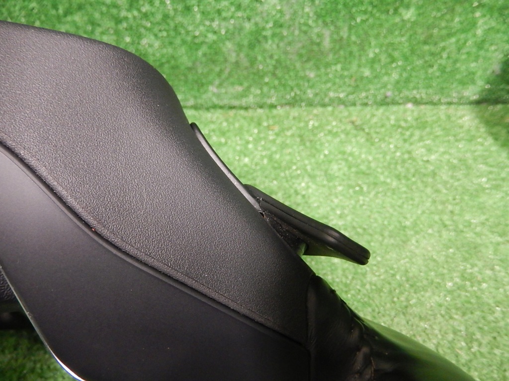 фото №3, Повітропровід jaguar e-pace r-dynamic пелюстки перемикання