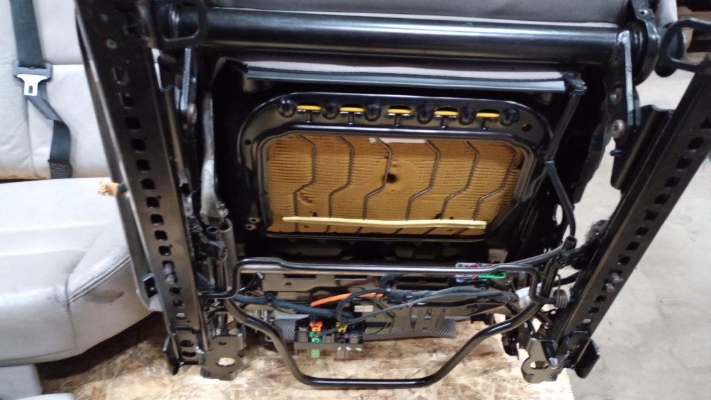 фото №13, Сидіння шкіра volvo v50