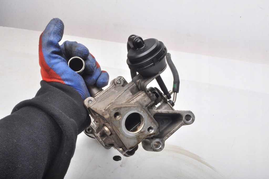 фото №8, Sportage iii hyundai ix35 1.7 радиатор выхлопных газов 28410-2a850 28416-2a850