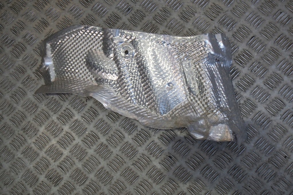 фото №1, Защита тепловая mercedes w167 a1676827201