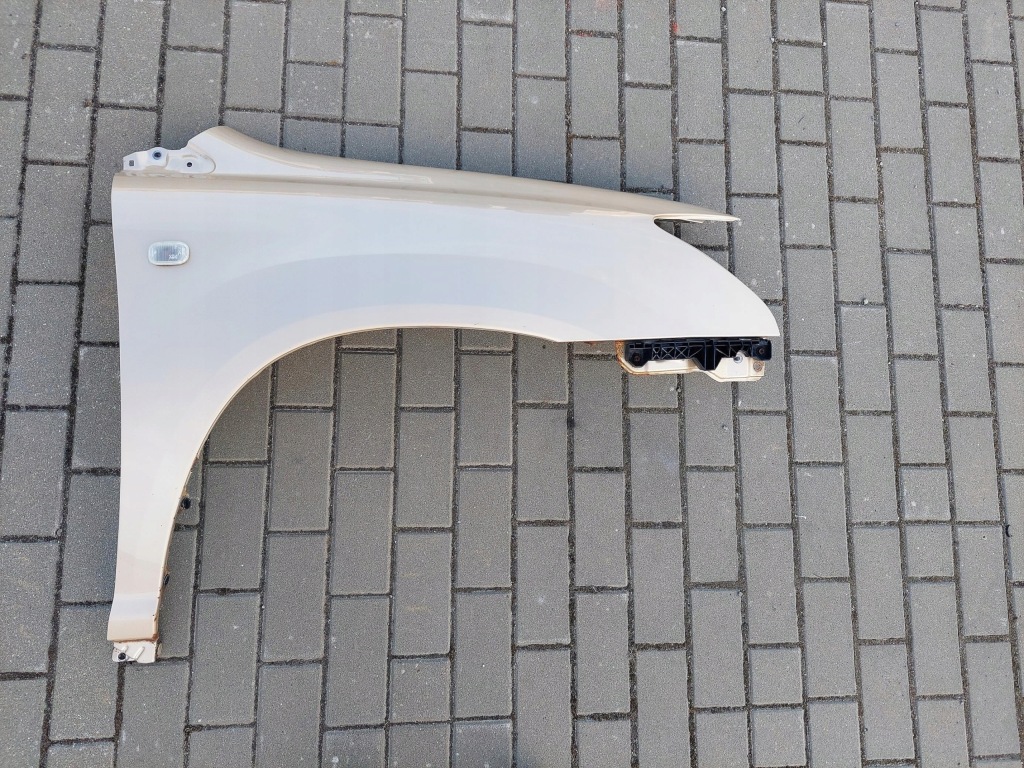 Крыло  перед передний правый  + кронштейн  lexus rx 2 rx400 h 300 400 4t1 Цена