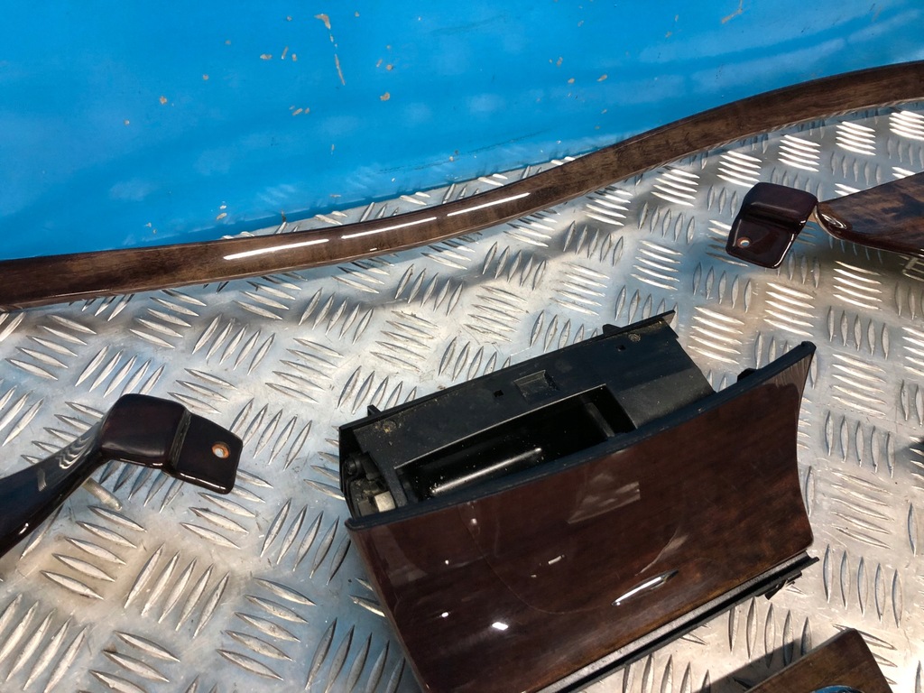 фото №4, Mercedes w211 classic drewno декоры накладки комплект