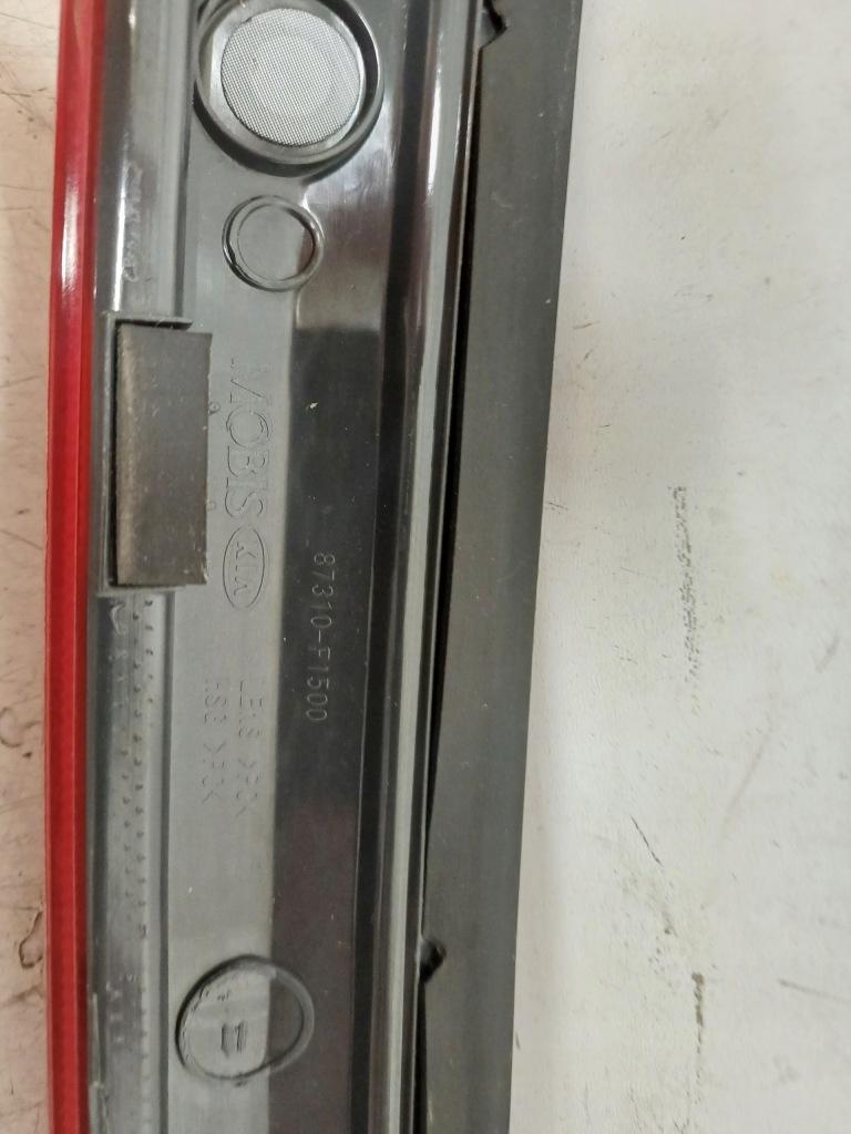 фото №8, Kia sportage 4 vi 2018 накладка молдинг отражатель крышка багажника задняя 87310f1500