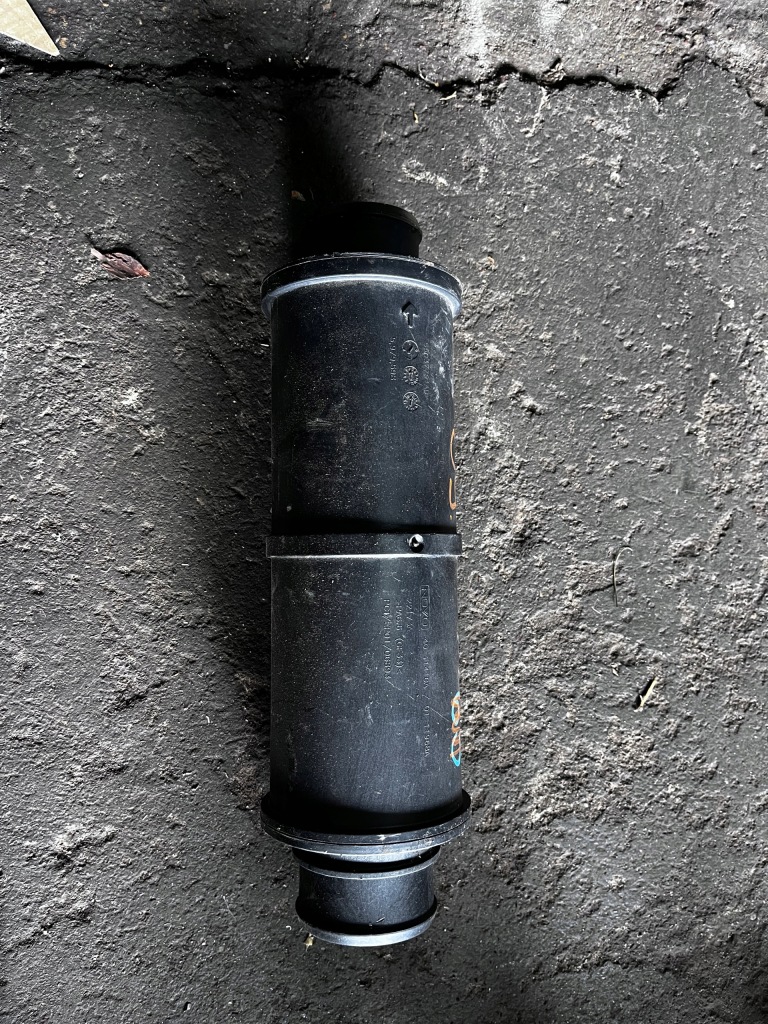 Купити 69 jeep grand cherokee wk2 шланг патрубок труба повітря резонатор 55037791ad