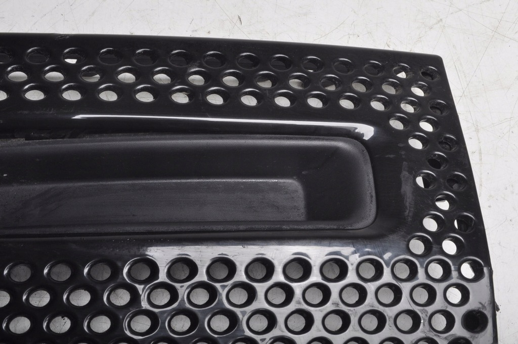 фото №8, Land rover defender l663 решётка бампера правая l8b2-15a298-c 21r