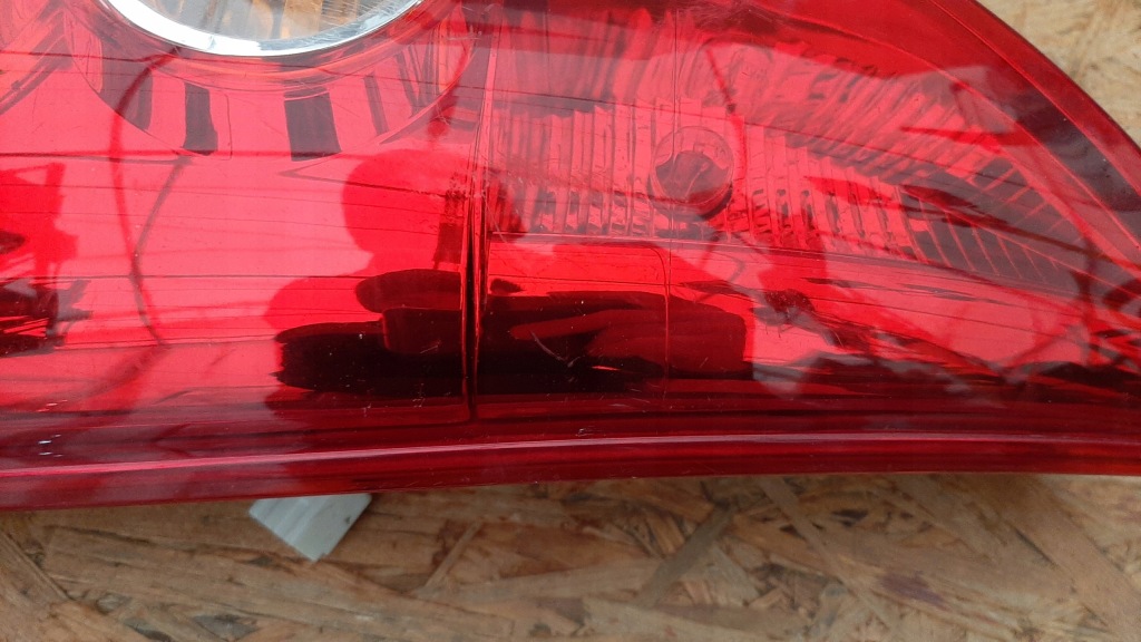 фото №4, Mazda premacy лампа правая задняя задняя