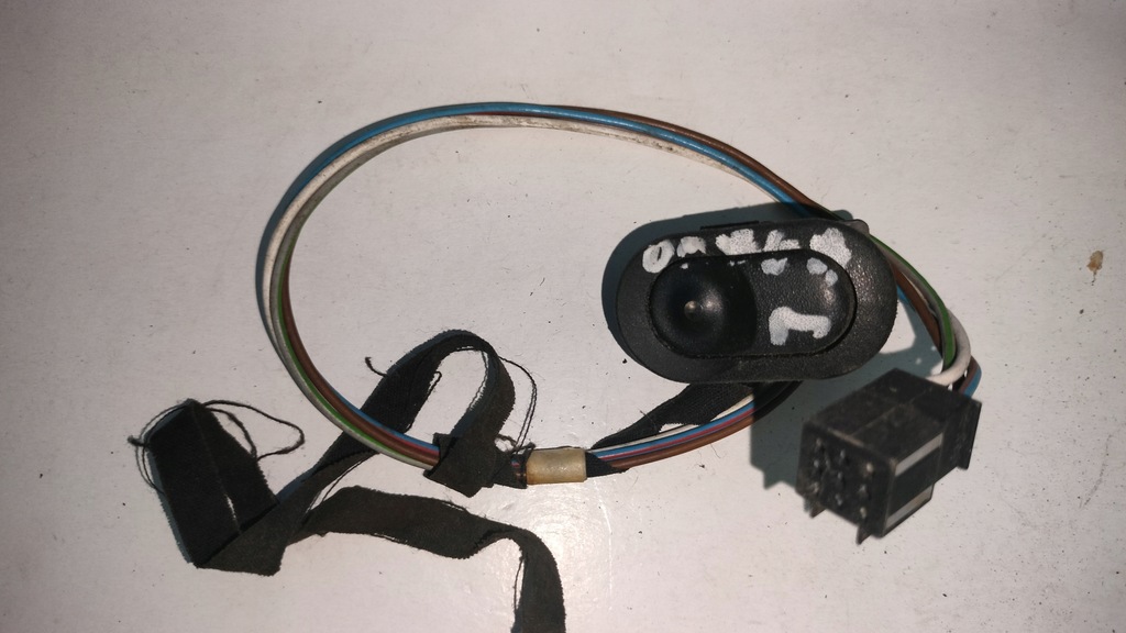 фото №1, Opel omega b переключатель окон + жгут