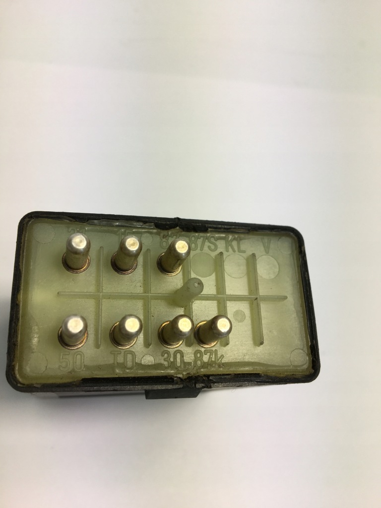 Реле насоса топлива mercedes 0015455305 w126 c126 с Разборки