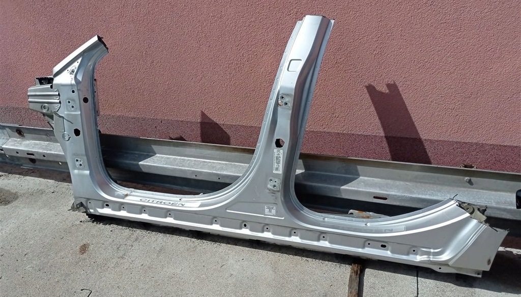 фото №1, Порог четверть блок двигателя левый citroen c5 iii x7 код лакокрасочного покрытия ezrc