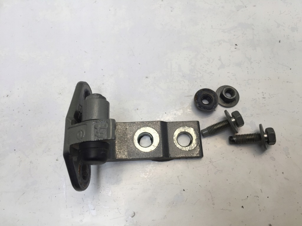 фото №1, Qashqai iii j12 2022 петля дверь левый задняя нижний