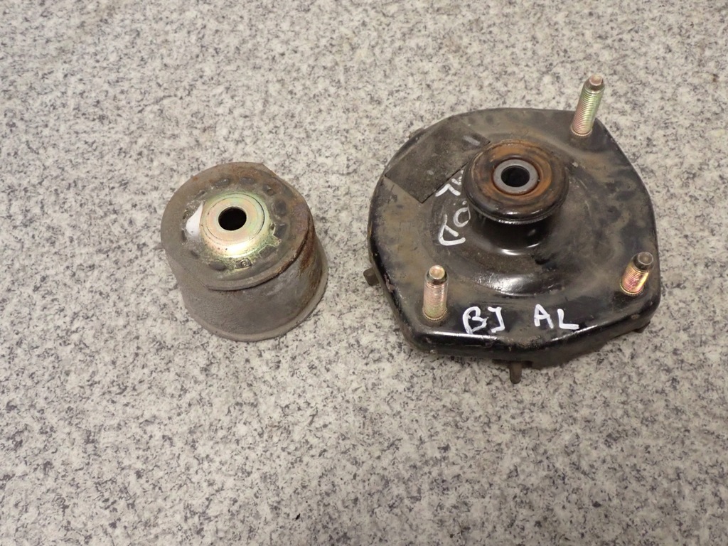 фото №1, Mazda premacy 323 bj кронштейн верхній amora задня