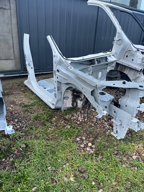 фото №1, Чверть передня перед права лонжерон підкрилок блок двигуна dacia duster ii fl