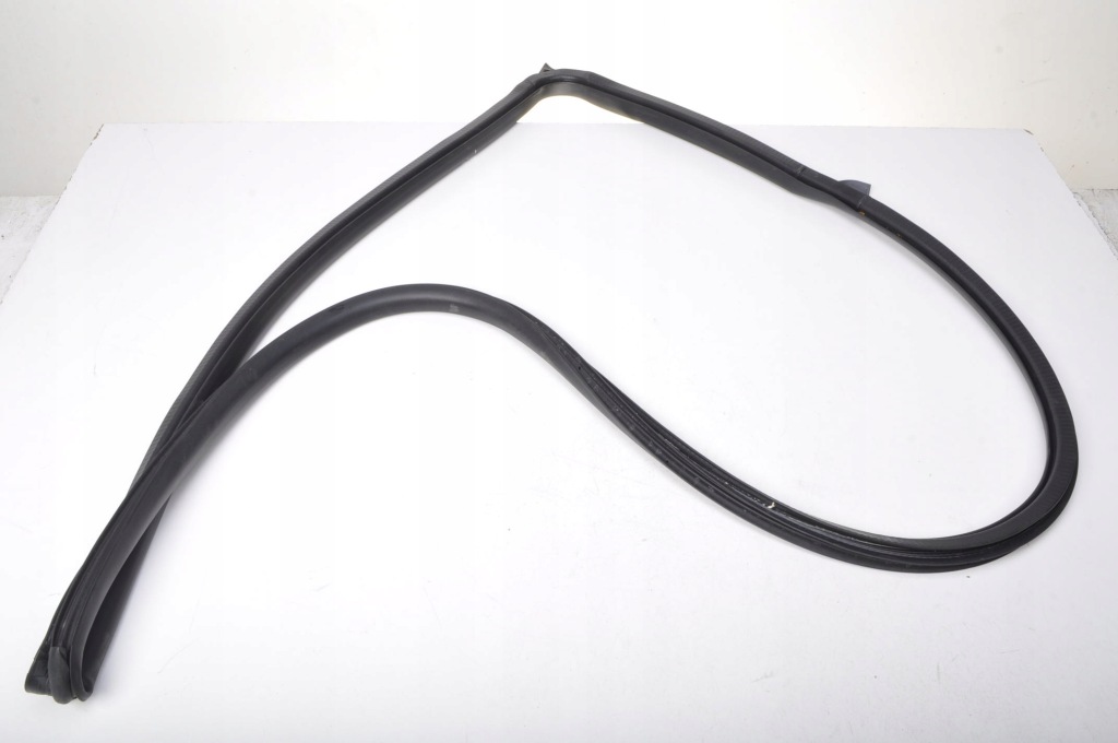 фото №5, Maserati levante sq4 прокладка дверь правый перед