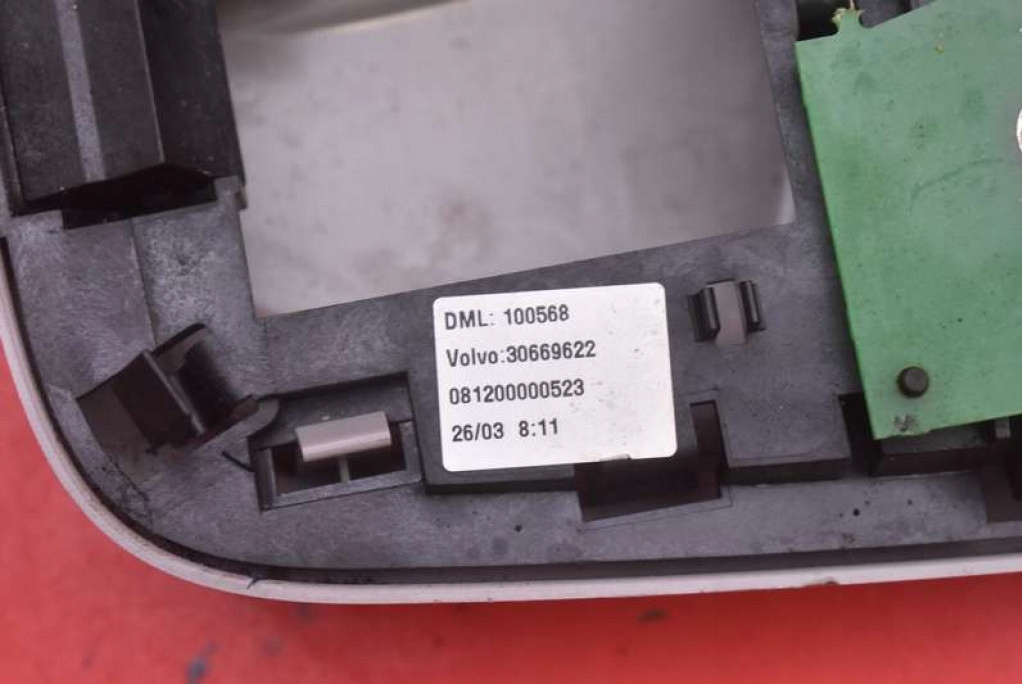 фото №8, Лампа освещение салона перед 30669622 volvo xc90 1 i 06-14