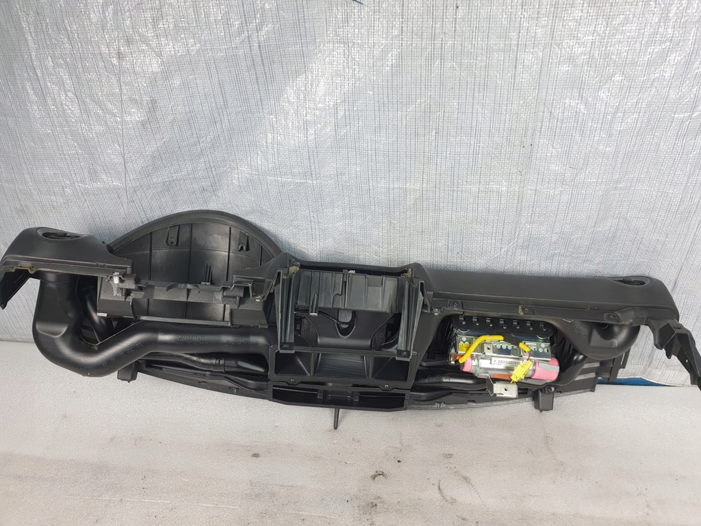 фото №7, Subaru impreza gd 03-07 панель приладів консоль подушка